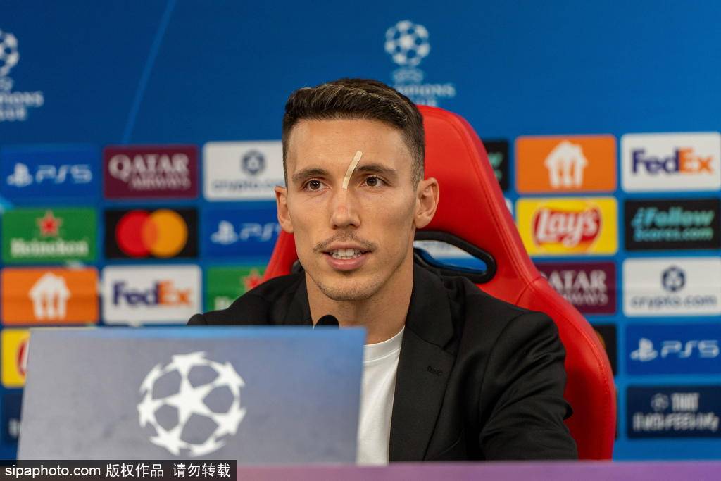 埃姆雷·詹：我们会在德甲和欧冠全力以赴，尽管德国杯止步令人失望